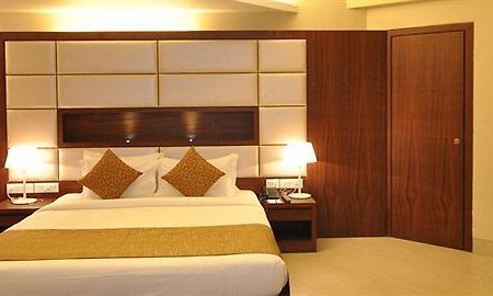 Kempton Hotel Kalkuta Zewnętrze zdjęcie