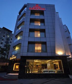 Kempton Hotel Kalkuta Zewnętrze zdjęcie