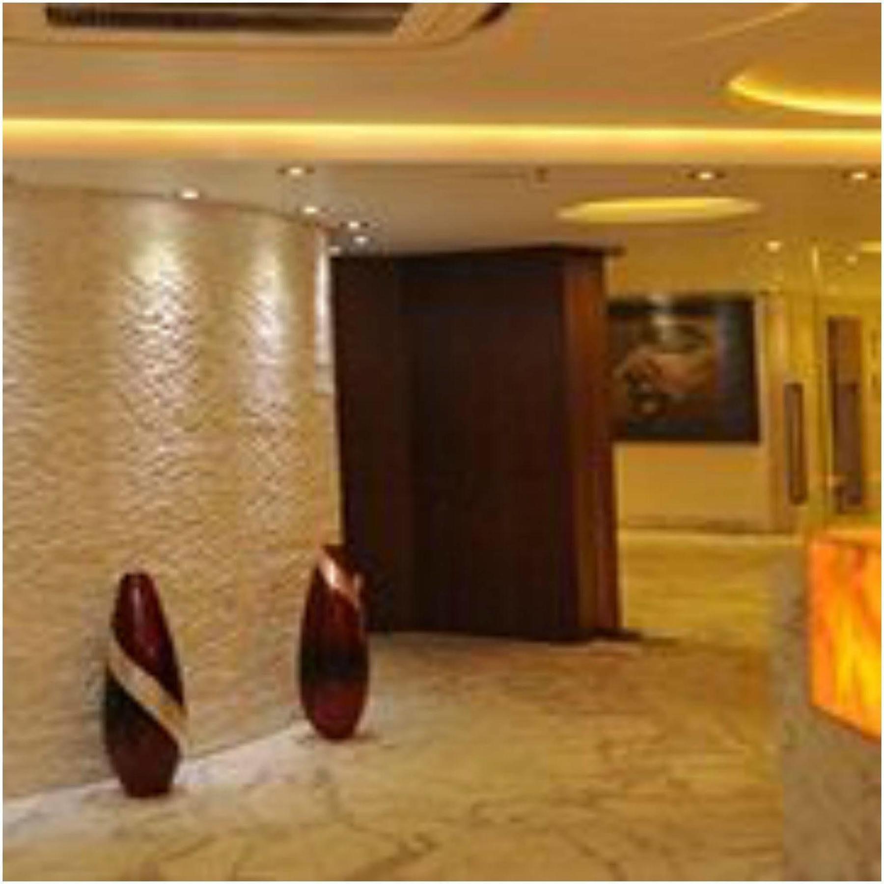Kempton Hotel Kalkuta Zewnętrze zdjęcie