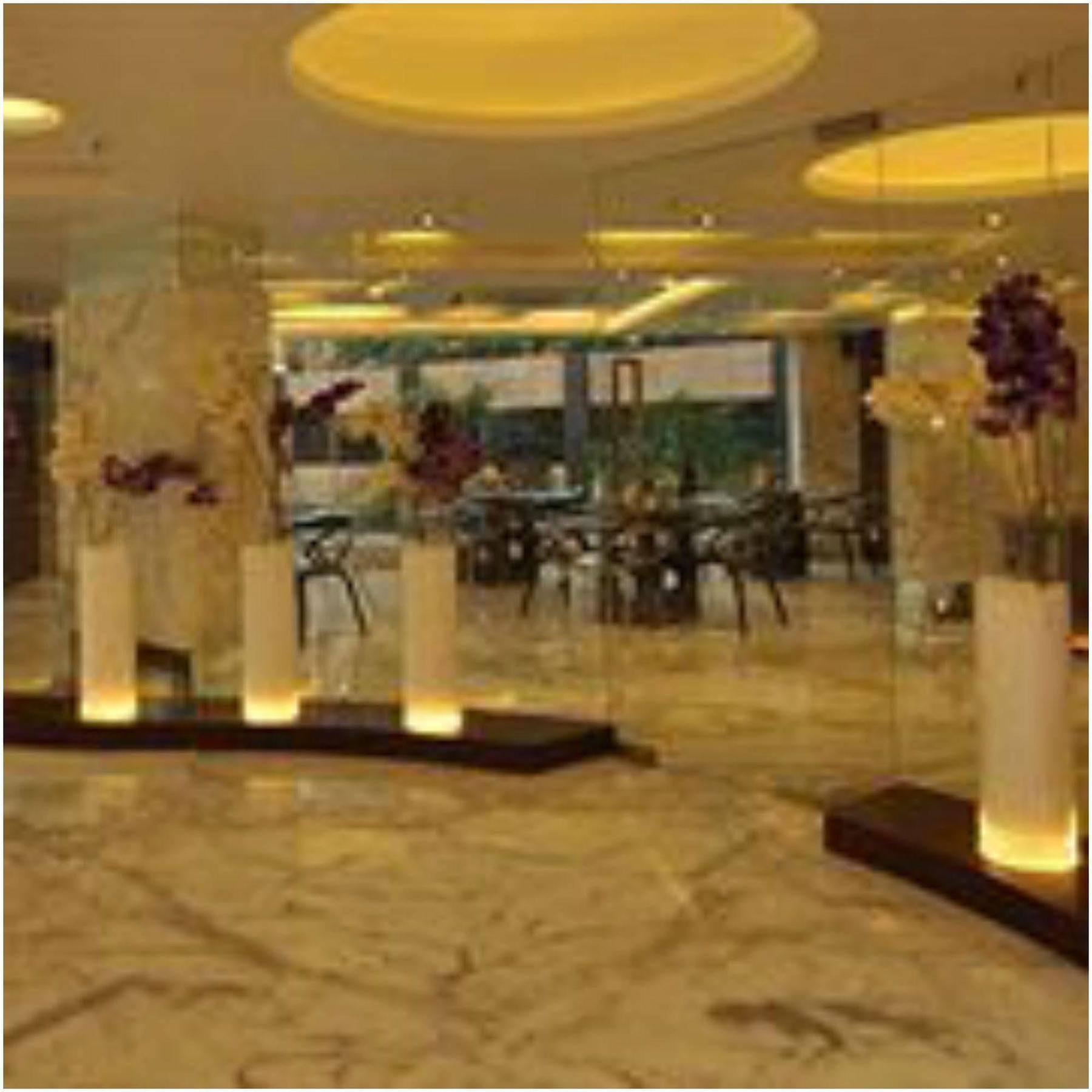 Kempton Hotel Kalkuta Zewnętrze zdjęcie