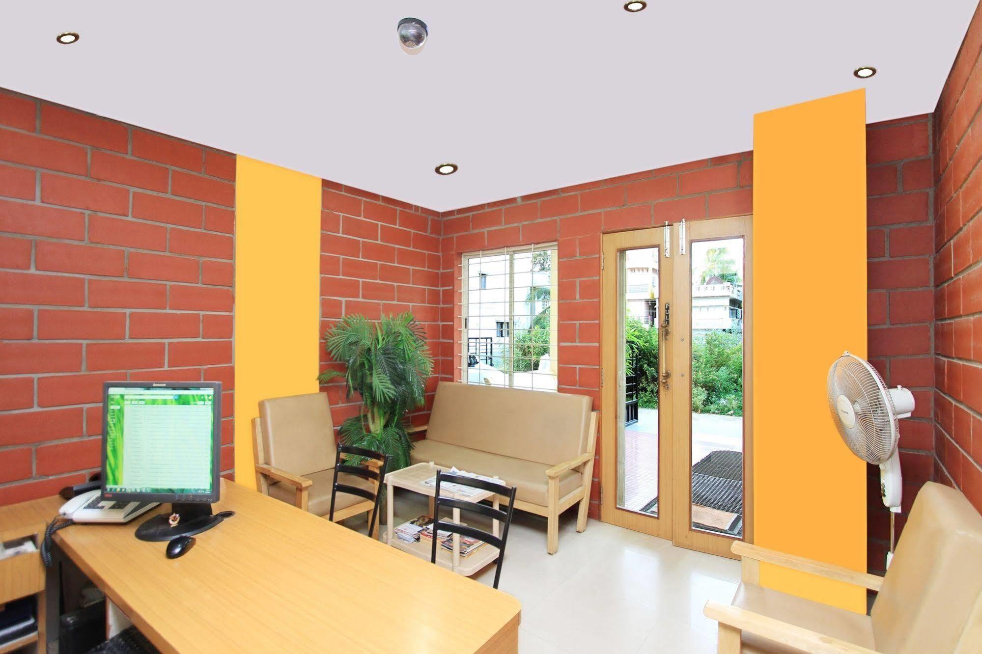 Kempton Hotel Kalkuta Zewnętrze zdjęcie