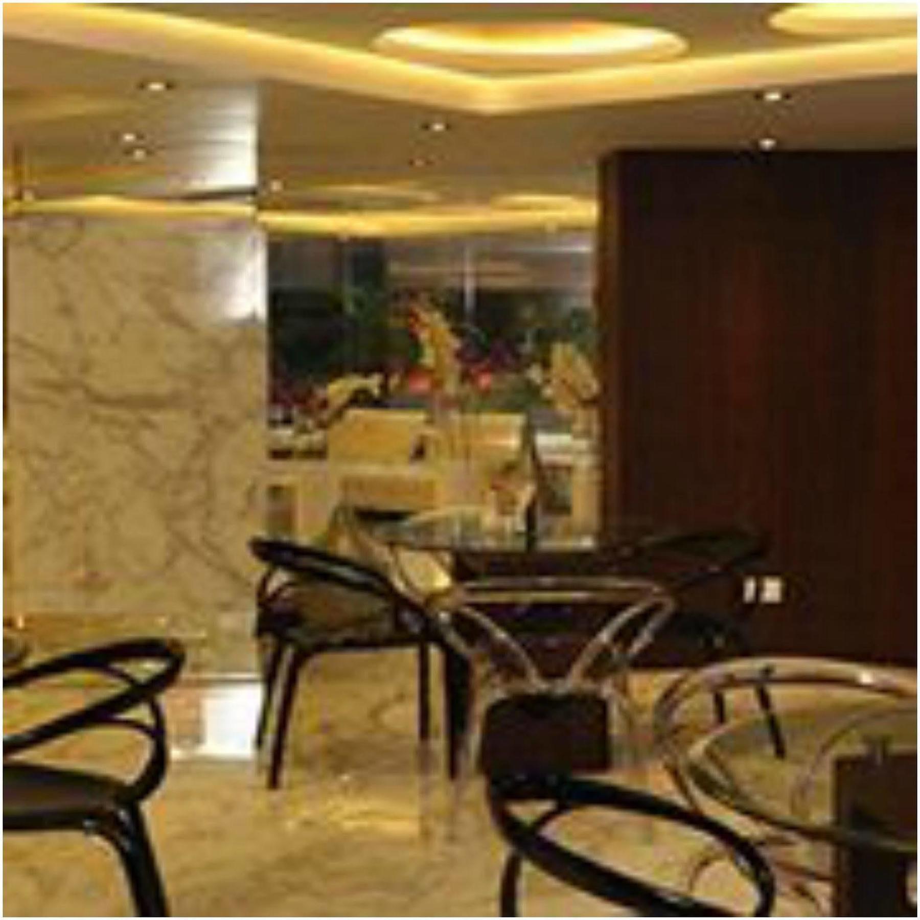 Kempton Hotel Kalkuta Zewnętrze zdjęcie