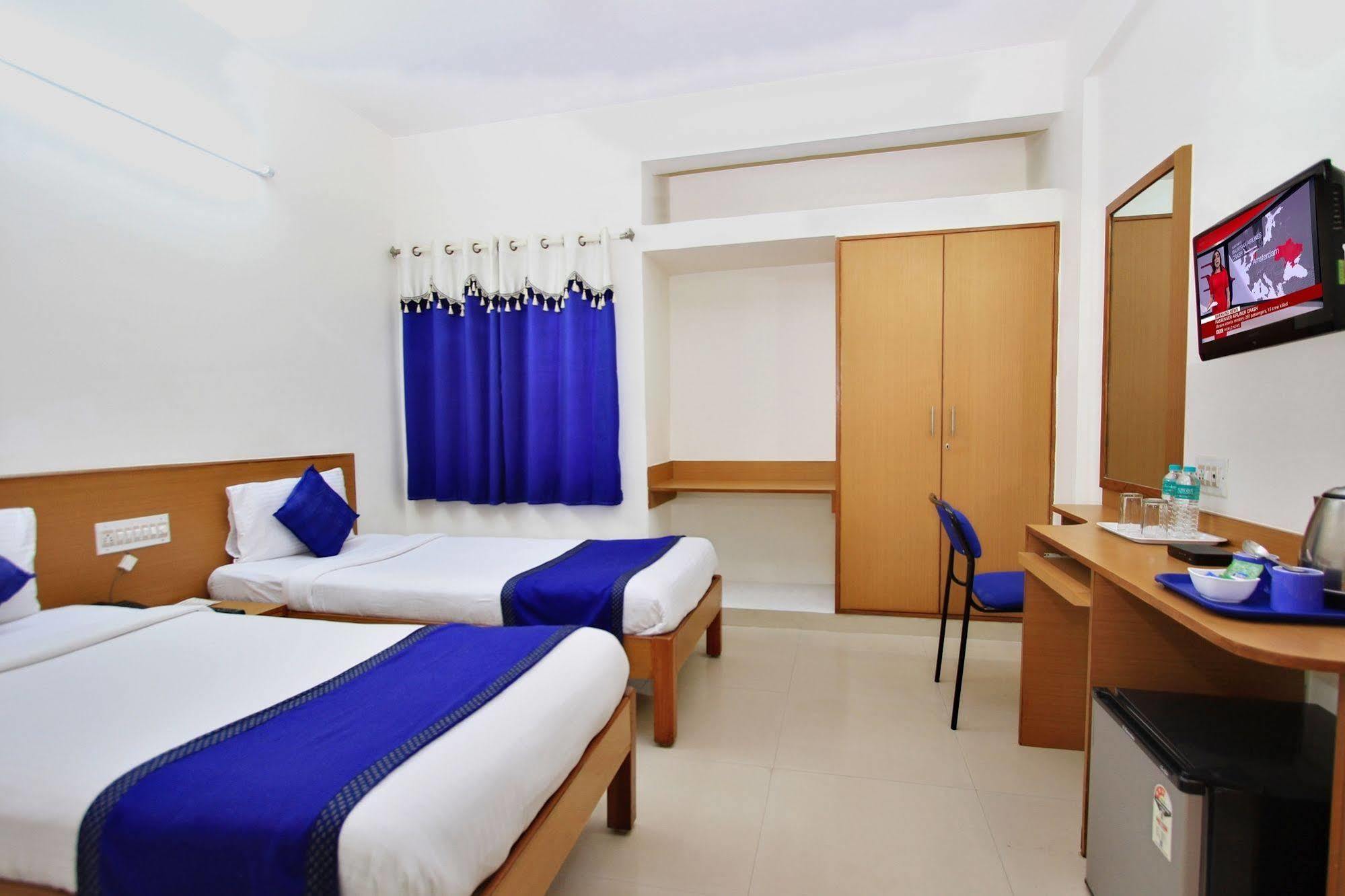 Kempton Hotel Kalkuta Zewnętrze zdjęcie